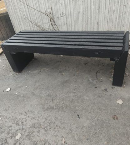 Pihapenkki betonipäädyillä - Image 2